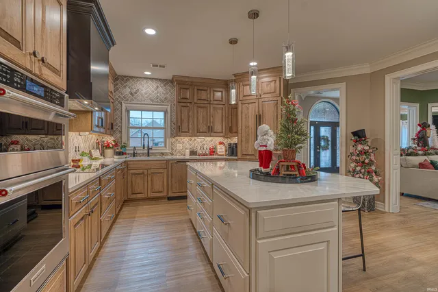 $629,900 | 1499 Woodfield Drive, Newburgh, IN 47630