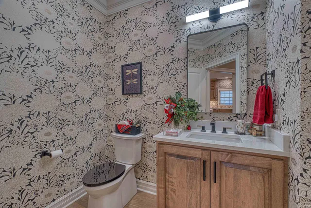 $629,900 | 1499 Woodfield Drive, Newburgh, IN 47630