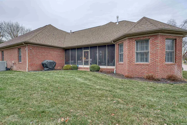 $629,900 | 1499 Woodfield Drive, Newburgh, IN 47630