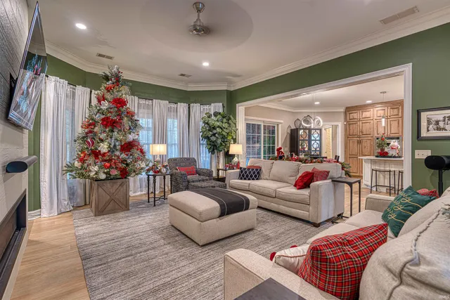 $629,900 | 1499 Woodfield Drive, Newburgh, IN 47630