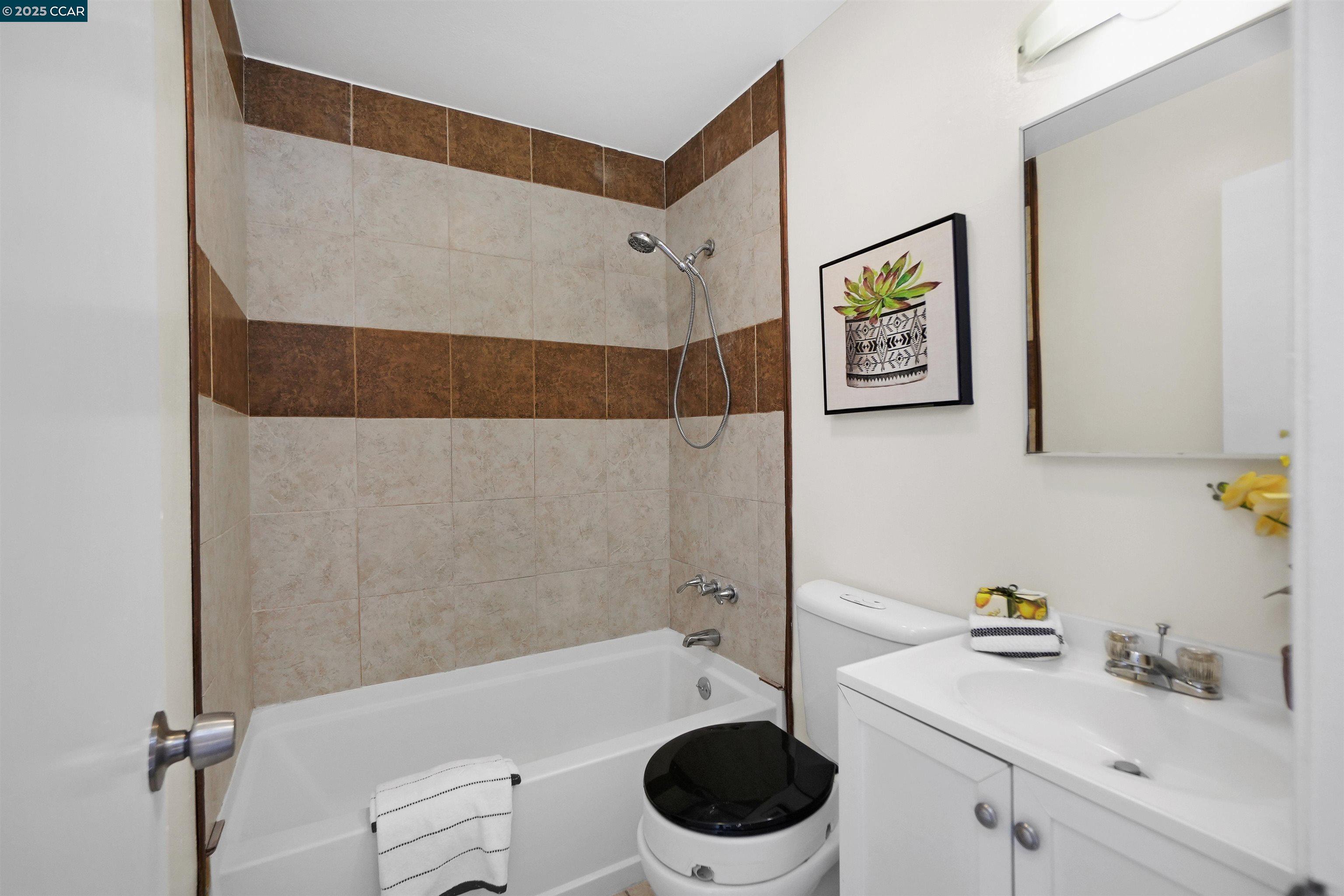 137 Nautilus Court, Unit 82 San Francisco, CA 94124 - Photo 37 of 50