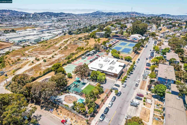 $650,000 | 137 Nautilus Court, Unit 82, San Francisco, CA 94124