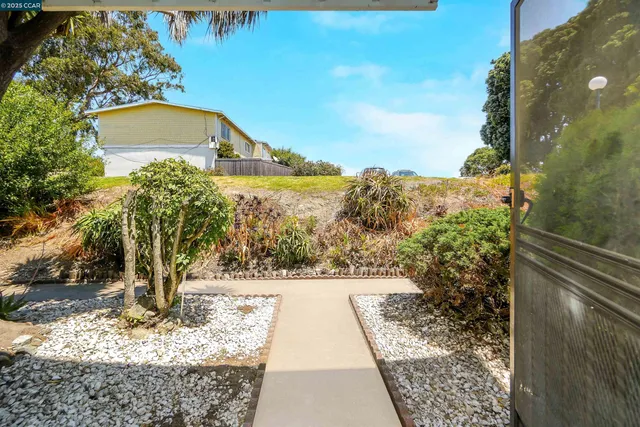 $650,000 | 137 Nautilus Court, Unit 82, San Francisco, CA 94124