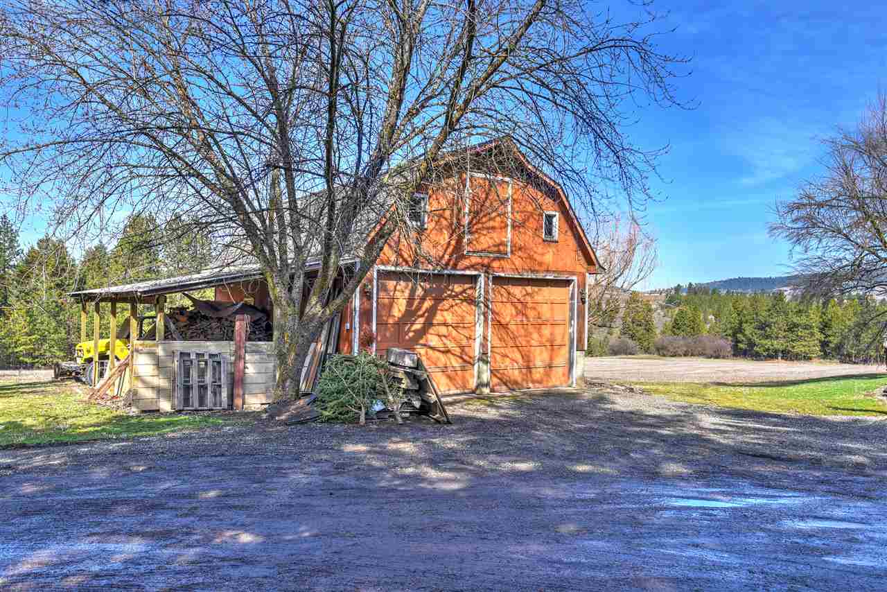 9211 East Stoughton Road Valleyford, WA 99036 - Photo 15 of 19