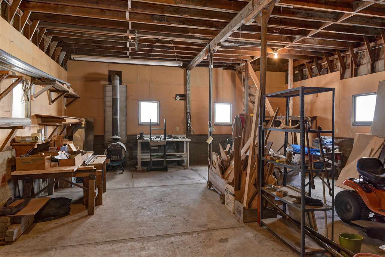 9211 East Stoughton Road Valleyford, WA 99036 - Photo 17 of 19