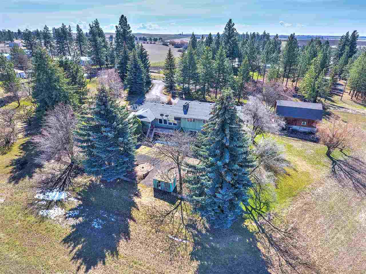 9211 East Stoughton Road Valleyford, WA 99036 - Photo 18 of 19