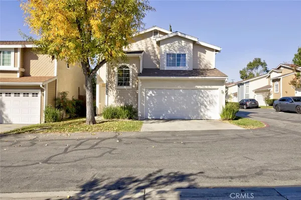 $669,000 | 12325 Sweetbriar Lane, Pacoima, CA 91331