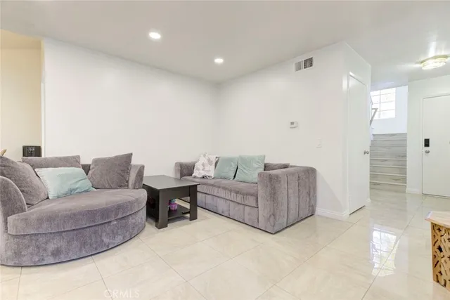 $649,000 | 12325 Sweetbriar Lane, Pacoima, CA 91331