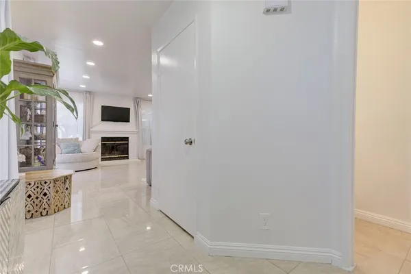 $669,000 | 12325 Sweetbriar Lane, Pacoima, CA 91331