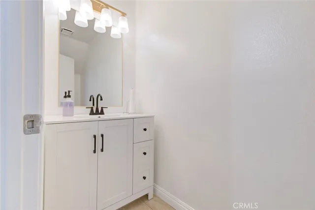 $649,000 | 12325 Sweetbriar Lane, Pacoima, CA 91331