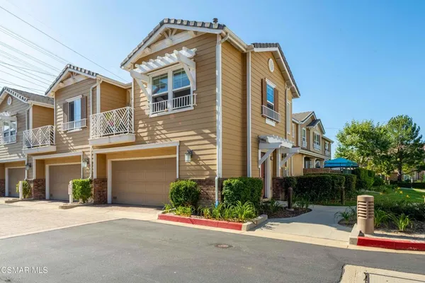 $539,999 | 16714 Nicklaus Drive, Unit 68, Sylmar, CA 91342