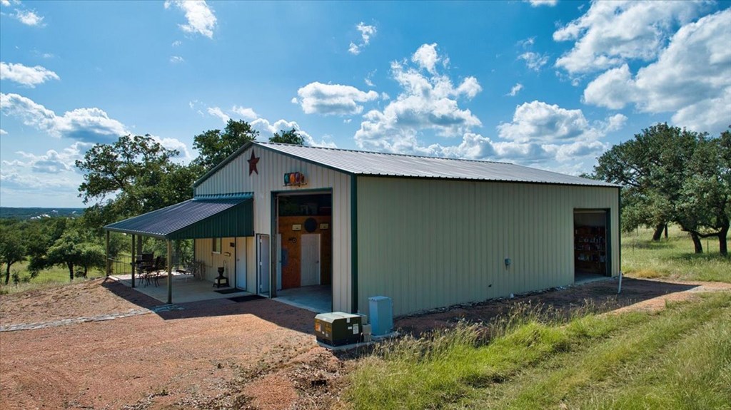 1411 Grape Creek Road Fredericksburg, TX 78624 - Photo 30 of 44