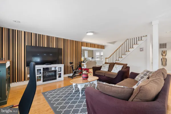 $750,000 | 9226 Fowler Lane, Lanham, MD 20706