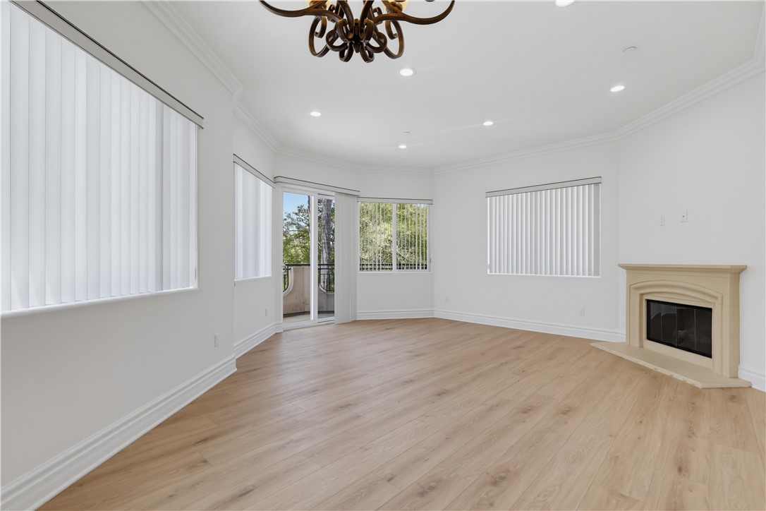 350 Bethany Road Burbank, CA 91504 - Photo 8 of 37