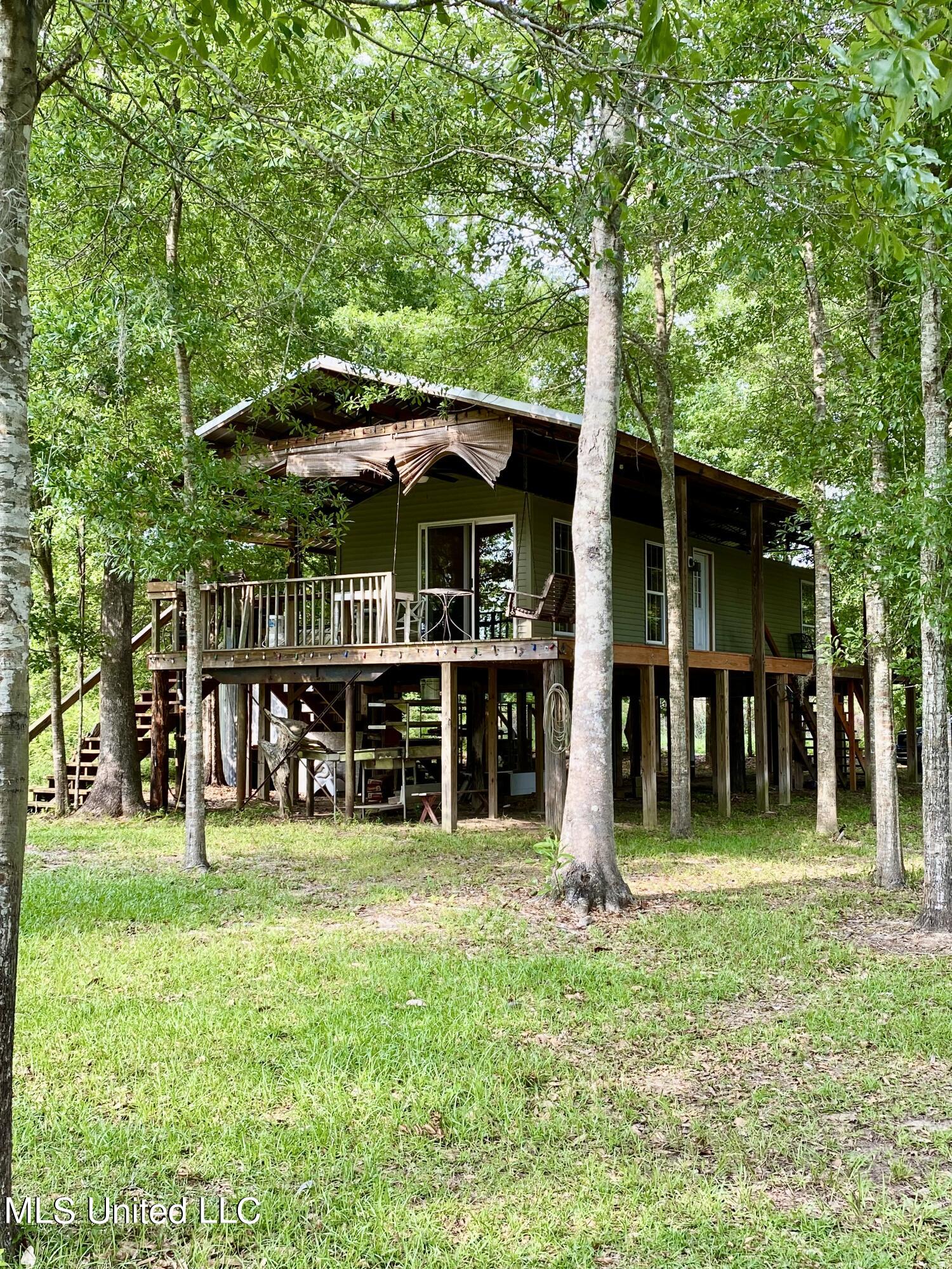 57 Riverside Drive Picayune, MS 39466 - Photo 3 of 22 IMG_8474