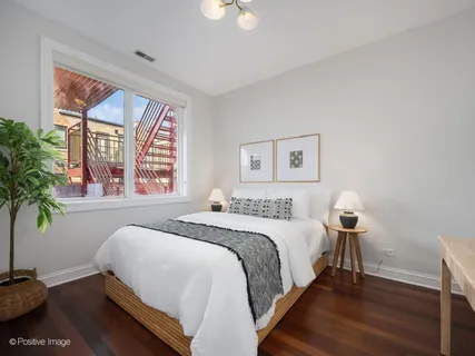 $399,000 | 4648 North Winthrop Avenue, Unit 2A, Chicago, IL 60640