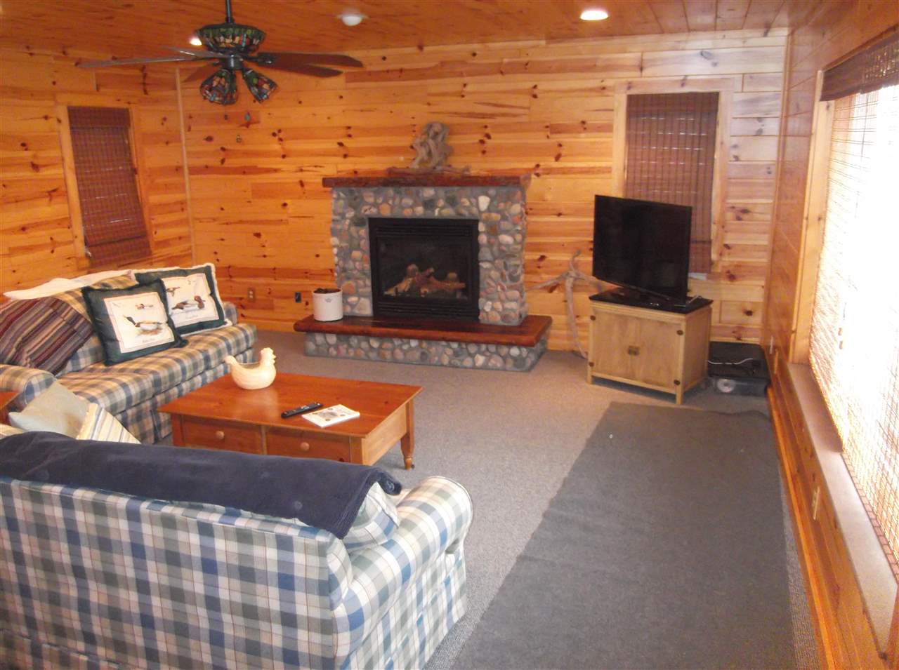 2424 Thornapple Way Road Lupton, MI 48635 - Photo 8 of 30 1886737-7.JPG