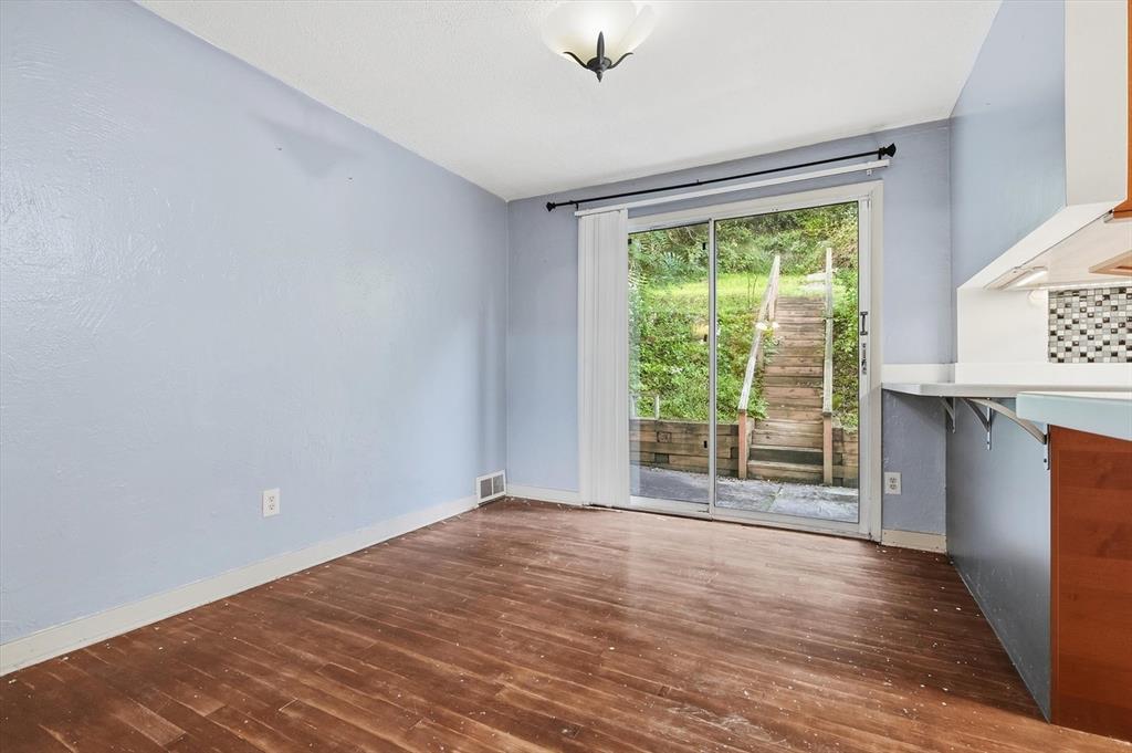 610 Cascade Road Pittsburgh, PA 15221 - Photo 9 of 46 Gallery Image 9