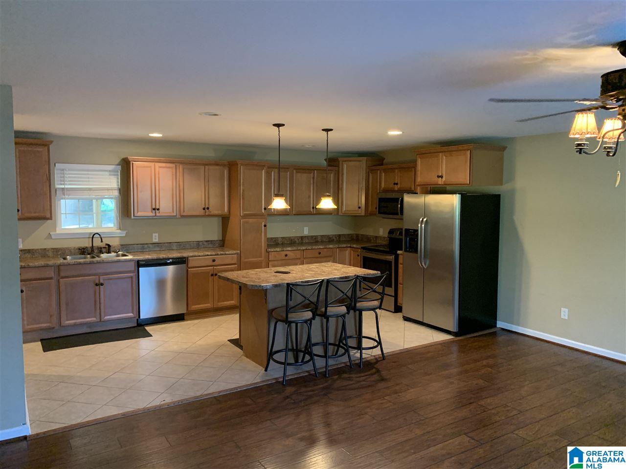 727 10th Way Pleasant Grove, AL 35127 - Photo 4 of 21