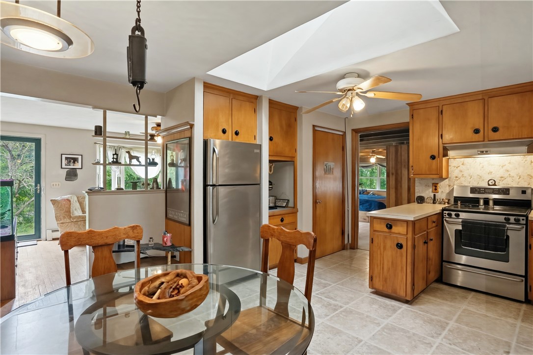1556 Harkney Hill Road Coventry, RI 02816 - Photo 20 of 41