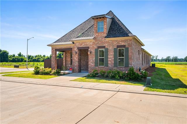 1004 Traditions Loop Alexandria, LA 71303 - Photo 8 of 25