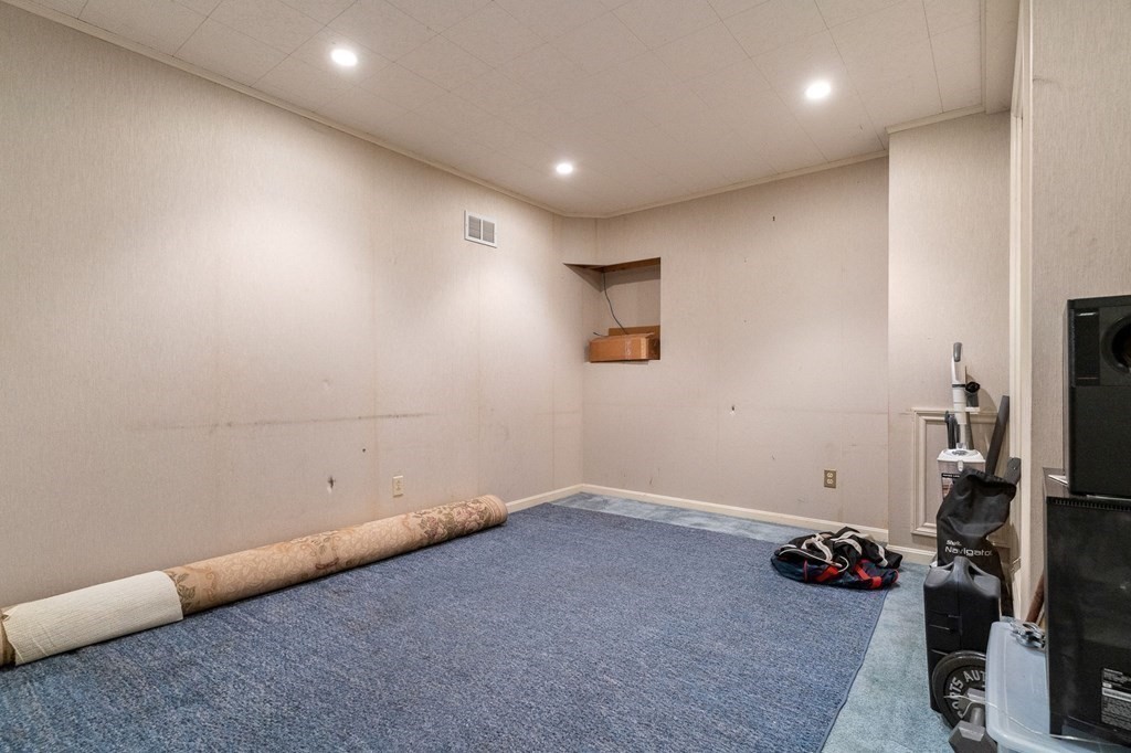 36 Ridge Road Pepperell, MA 01463 - Photo 29 of 35