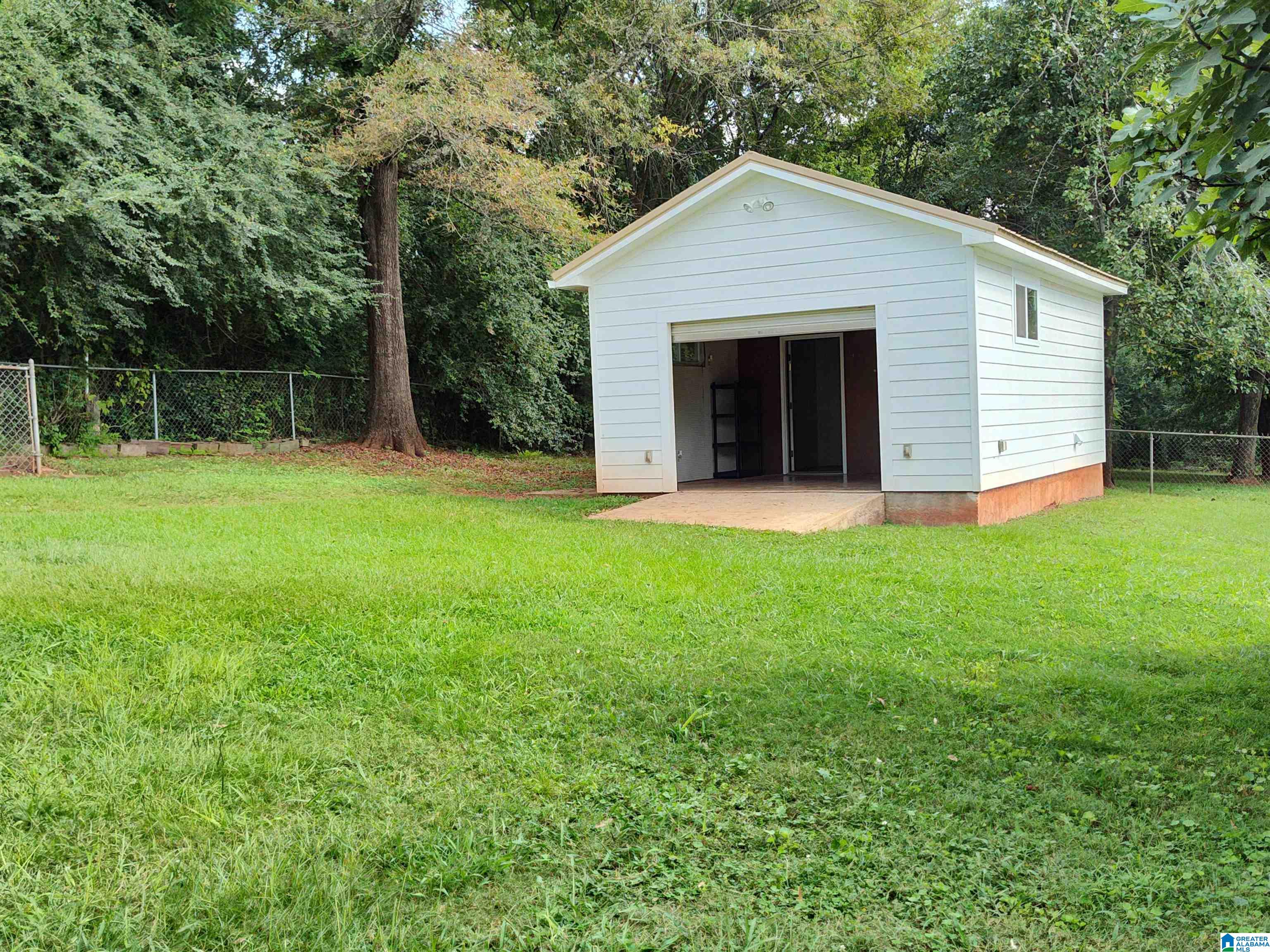 107 Virginia Drive Bessemer, AL 35023 - Photo 27 of 37