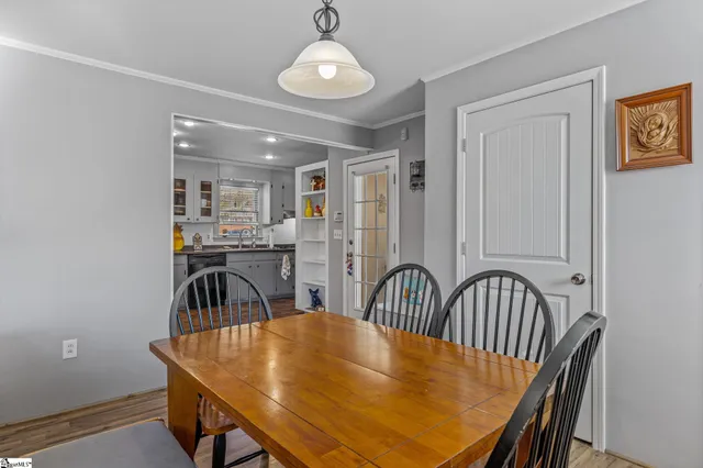 $350,000 | 212 Balcome Boulevard, Simpsonville, SC 29681