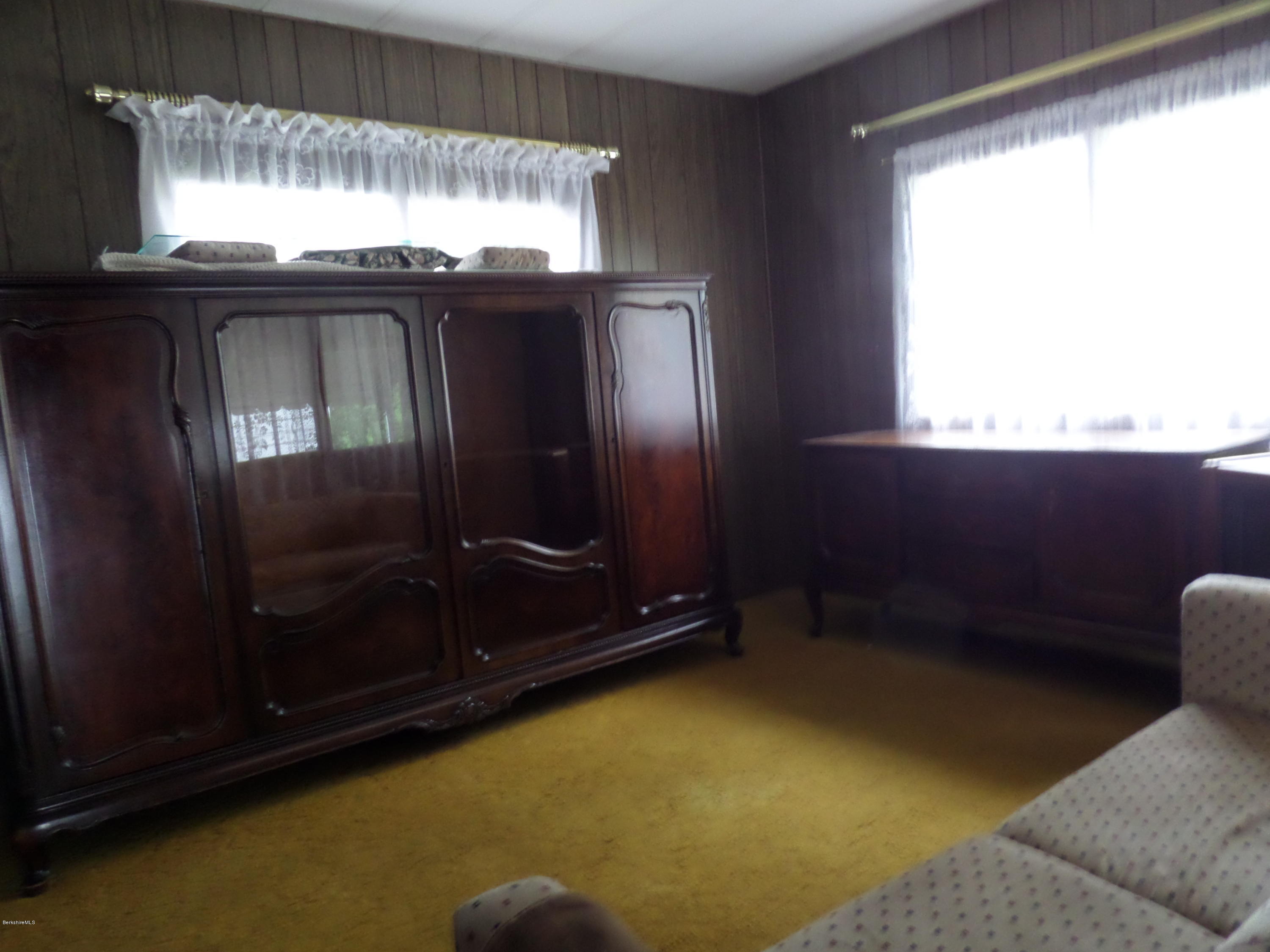 245 Cheshire Road, Unit 5 Pittsfield, MA 01201 - Photo 5 of 10 living5