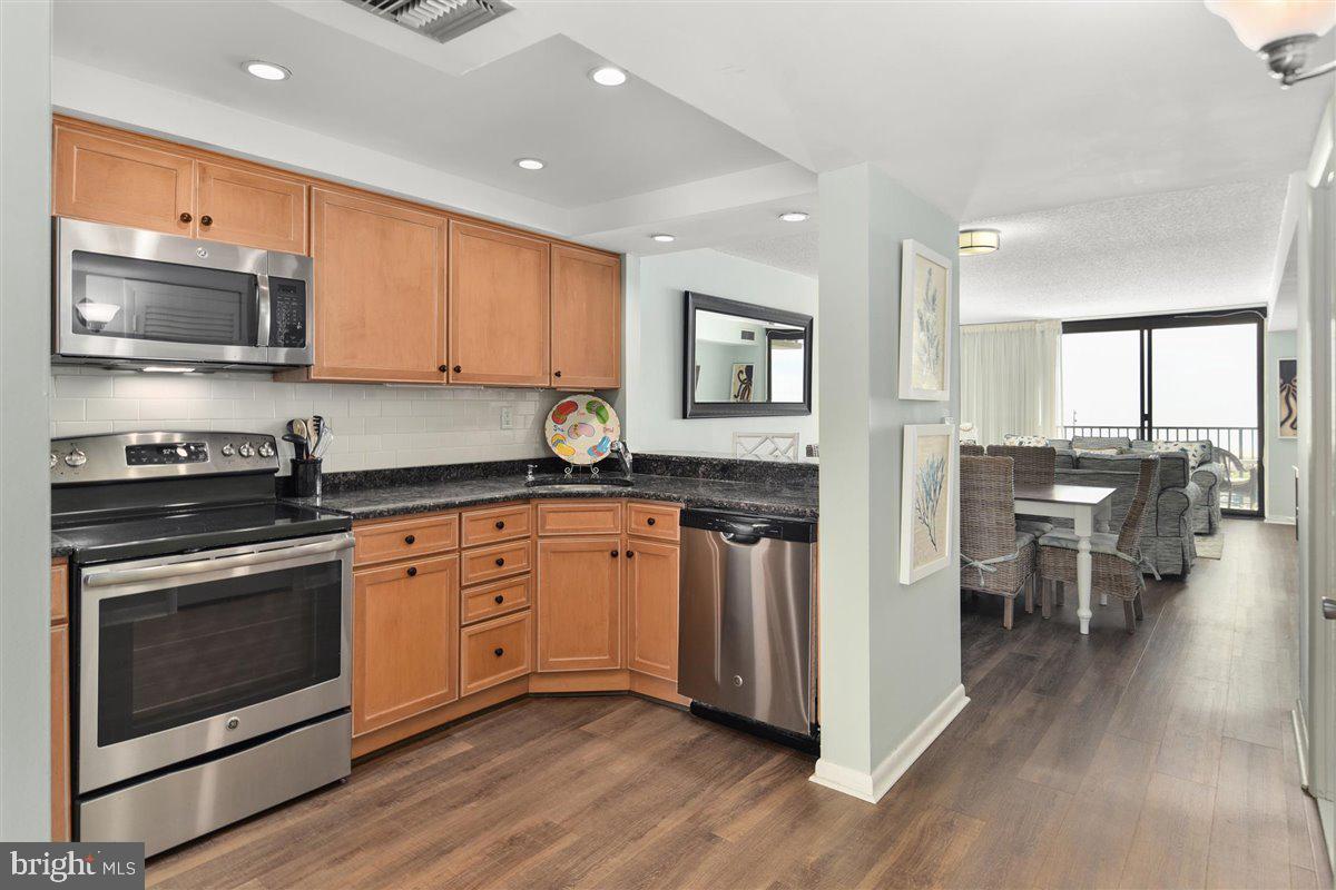 202 South Edgewater House Road, Unit 202S Bethany Beach, DE 19930 - Photo 13 of 40 Gallery Image 13