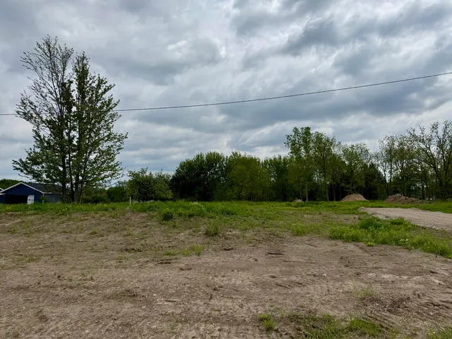 $69,900 | 2917 Bonanza Road, Lake Odessa, MI 48849