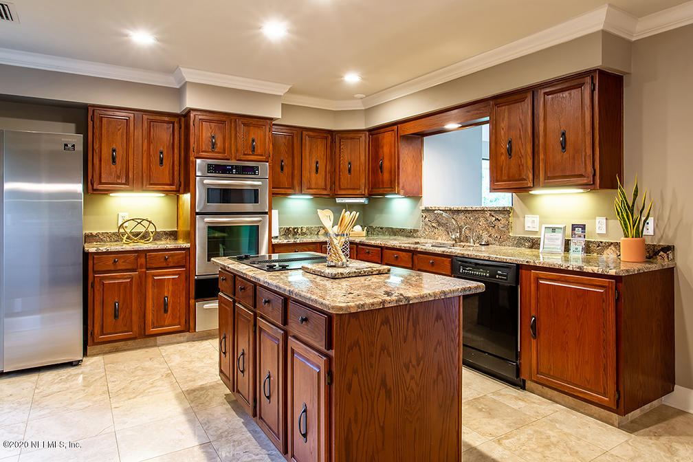 8145 Shady Grove Road Jacksonville, FL 32256 - Photo 8 of 31 8145 Shady Grove 6 copy