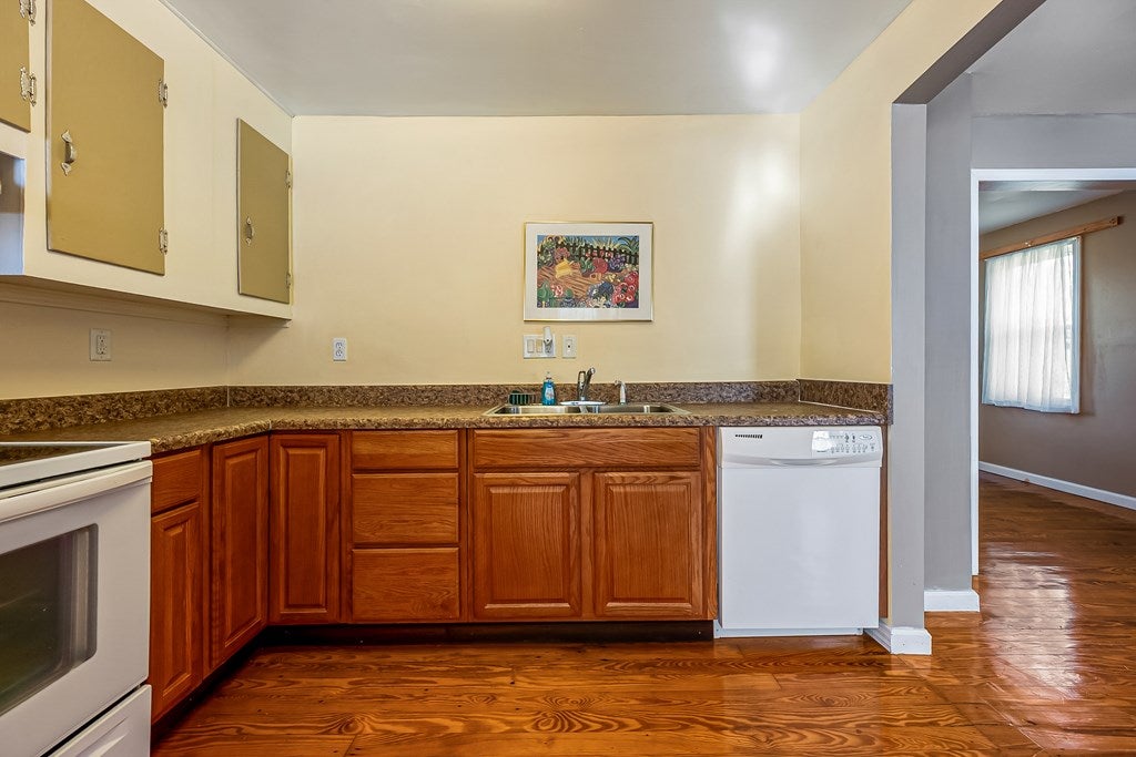 772 Painters Hill Road Ivanhoe, VA 24350 - Photo 15 of 59 Gallery Image 15
