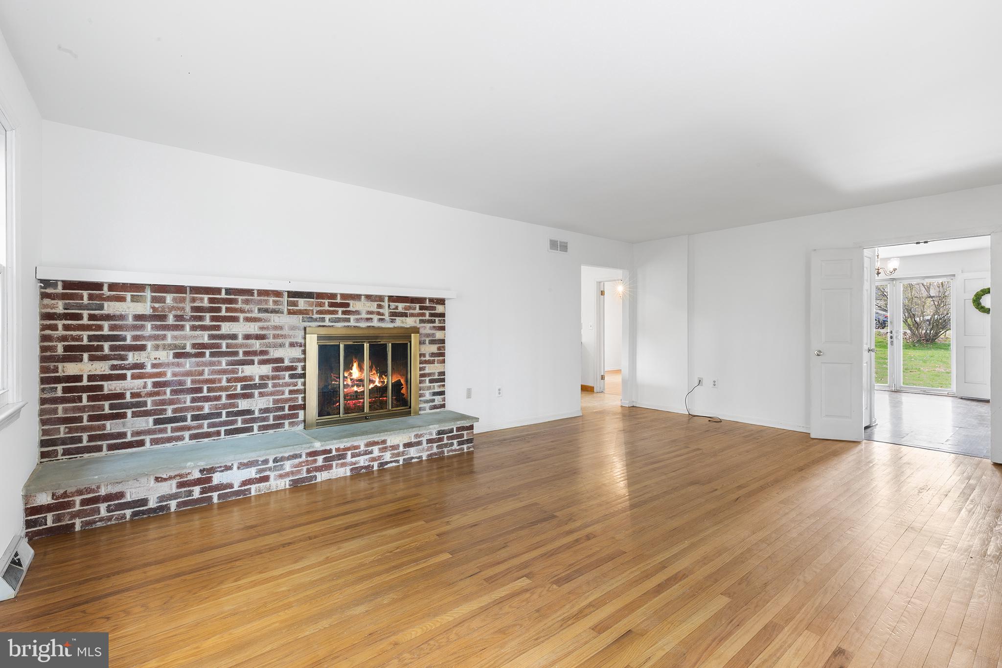 313 Irish Road Berwyn, PA 19312 - Photo 8 of 31 Family Room (off kitchen)