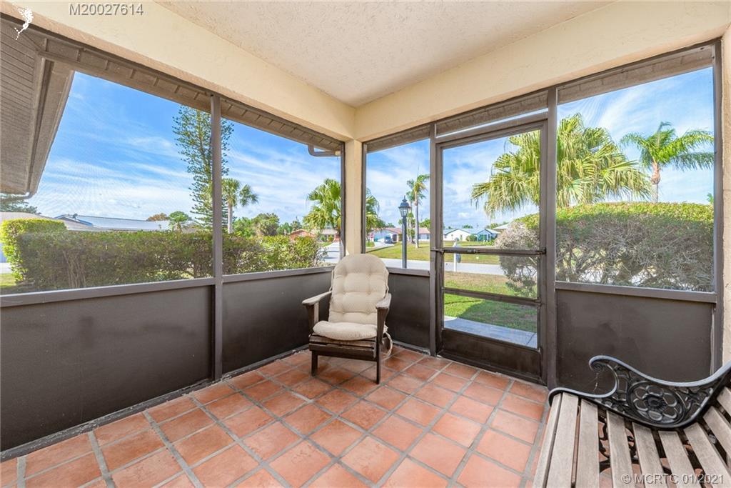 1418 Southeast Santurce Road Port St. Lucie, FL 34952 - Photo 11 of 37