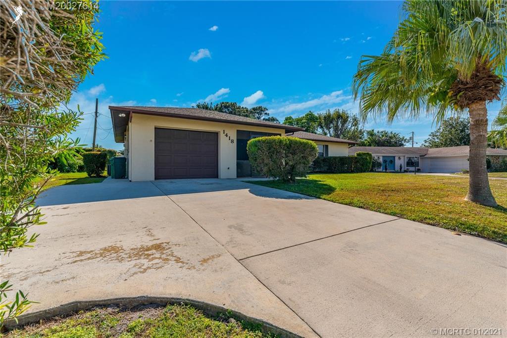 1418 Southeast Santurce Road Port St. Lucie, FL 34952 - Photo 25 of 37