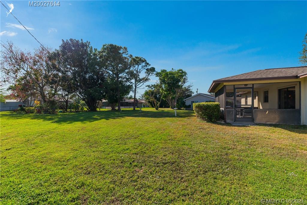 1418 Southeast Santurce Road Port St. Lucie, FL 34952 - Photo 29 of 37
