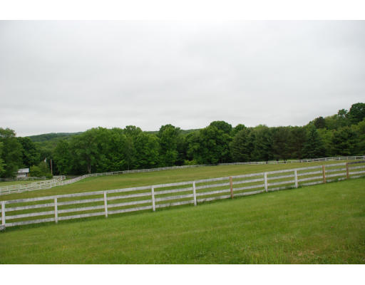 240 Ames Road Hampden, MA 01036 - Photo 3 of 9