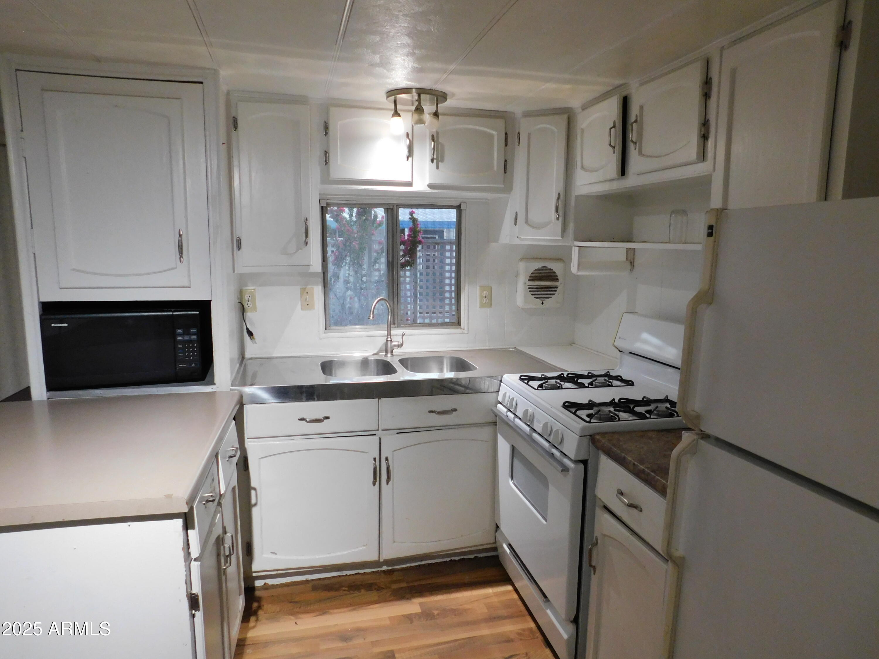 11100 East Apache Trail, Unit 30 Apache Junction, AZ 85120 - Photo 12 of 18 DSCN3275