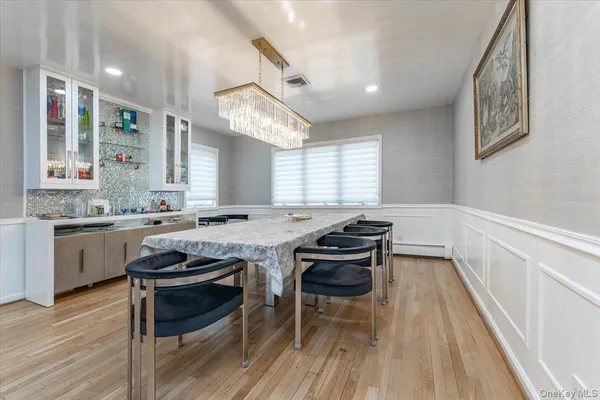 $1,698,000 | 821 Napoleon Street, Woodmere, NY 11598