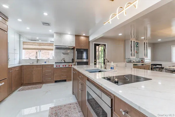 $1,698,000 | 821 Napoleon Street, Woodmere, NY 11598