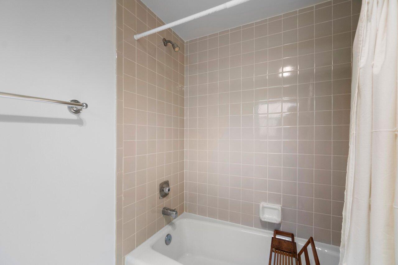 13329 Polo Club Road, Unit 106 Wellington, FL 33414 - Photo 32 of 47 020-13329PoloClubRoad-Wellington-FL-3341