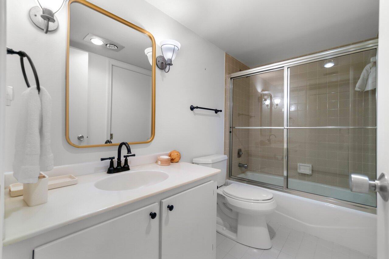 13329 Polo Club Road, Unit 106 Wellington, FL 33414 - Photo 33 of 47 025-13329PoloClubRoad-Wellington-FL-3341