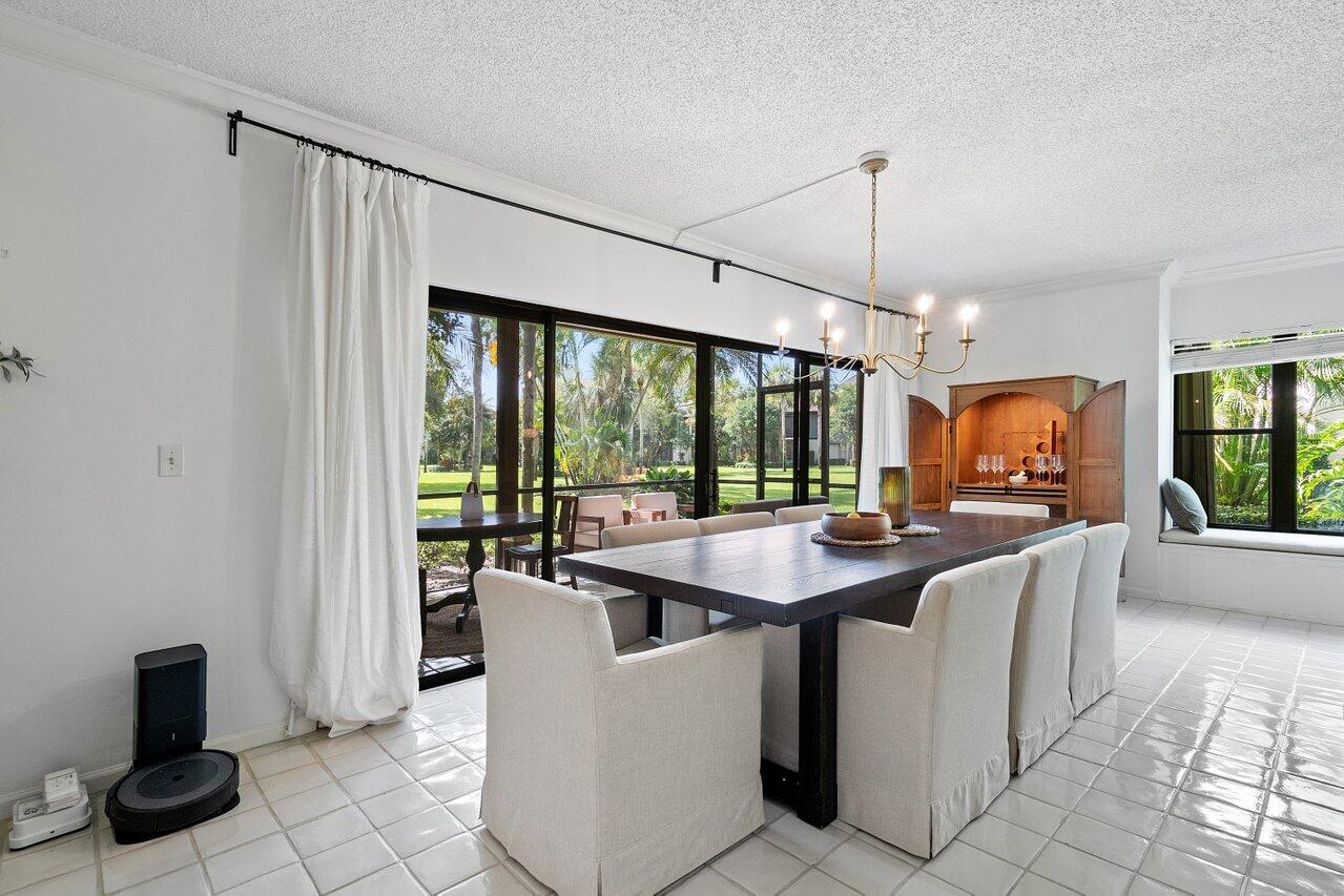 13329 Polo Club Road, Unit 106 Wellington, FL 33414 - Photo 5 of 47 Dining area