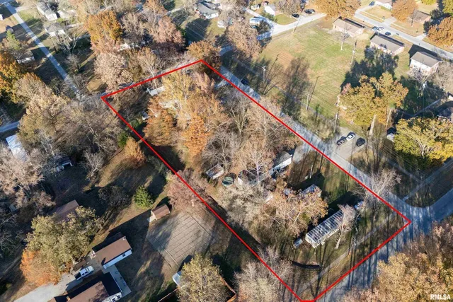 $79,900 | 101 South Poplar Street, De Soto, IL 62924