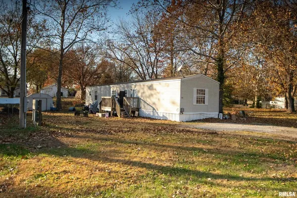 $65,000 | 101 South Poplar Street, De Soto, IL 62924