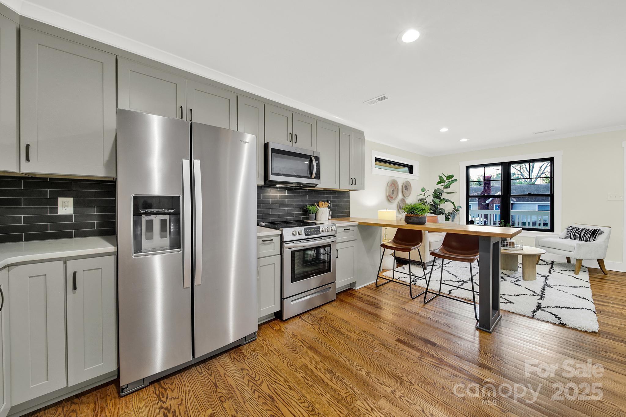 3410 Mathis Drive Charlotte, NC 28208 - Photo 8 of 29