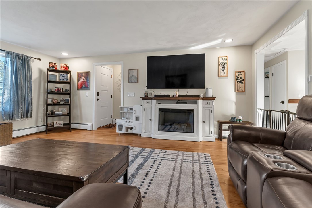 62 Canonchet Trail Cranston, RI 02921 - Photo 21 of 50