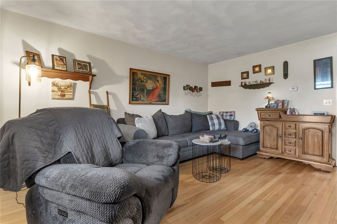 62 Canonchet Trail Cranston, RI 02921 - Photo 34 of 50