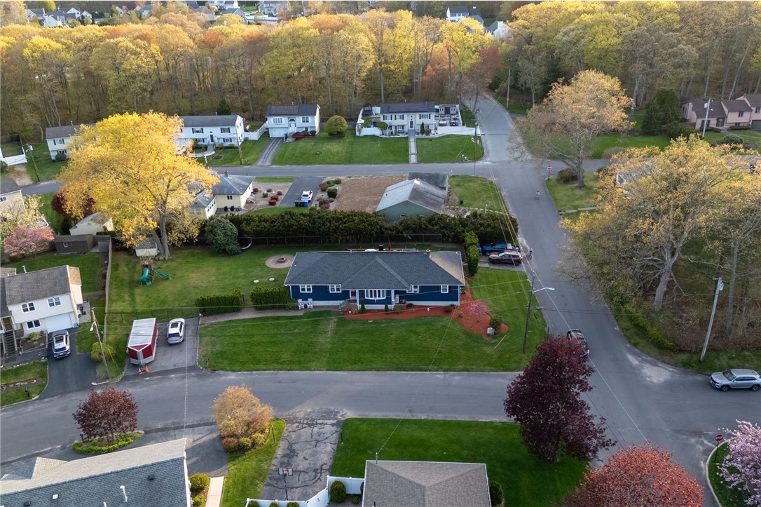 62 Canonchet Trail Cranston, RI 02921 - Photo 10 of 50